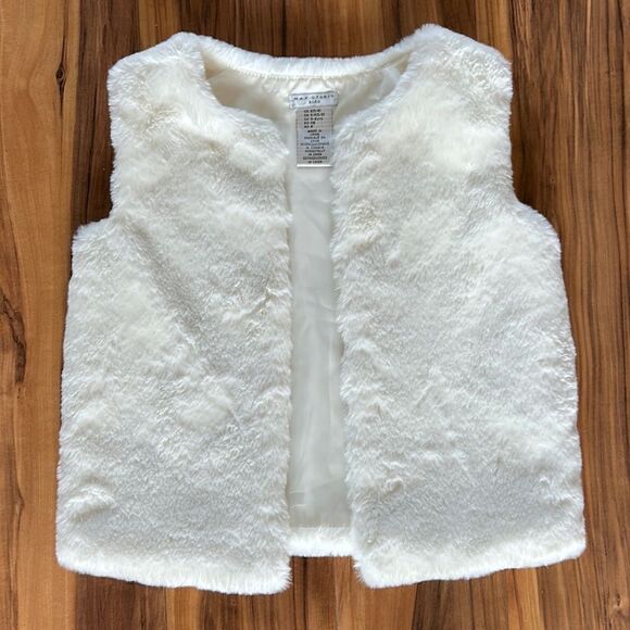 NEW Max Studio Kids Faux Fur Vest - Picture 1 of 4